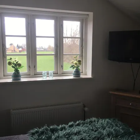 Lolland Bed & Breakfast *