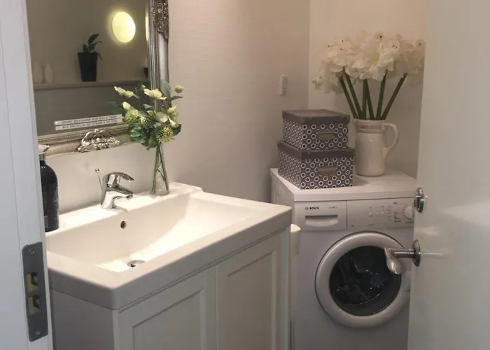 Lolland Bed & Breakfast *